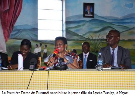 La  Première Dame du Burundi dans une campagne de sensibilisation sur l’avenir de la jeune fille au Lycée Busiga.