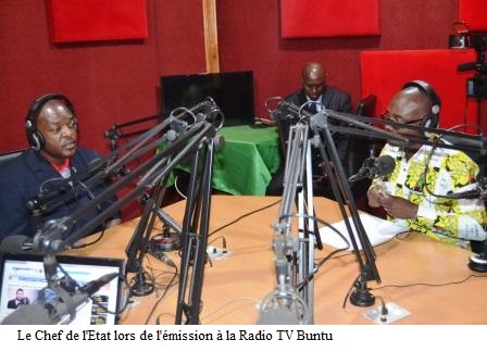 Le Président de la République du Burundi  anime une émission à la Radio TV Buntu